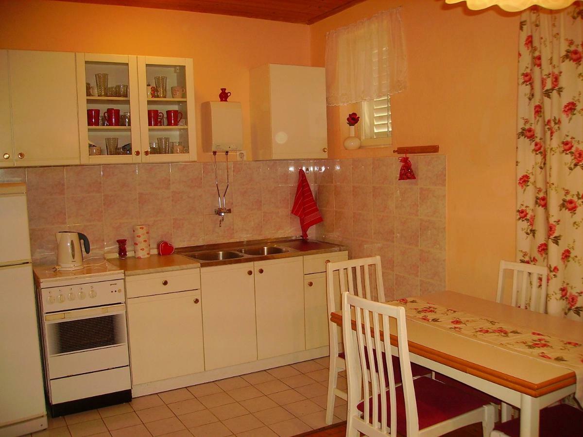 דרזניצה Apartments 8512 מראה חיצוני תמונה